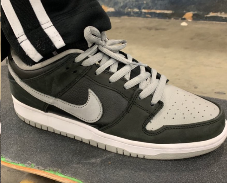 Nike Dunk Low SB J Pack Shadow: Styl Unleashed