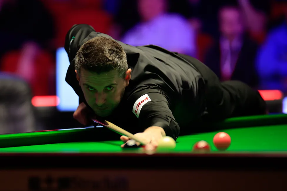 Players Championship: Mark Selby thrashes Ronnie O’Sullivan to reach semi-finals